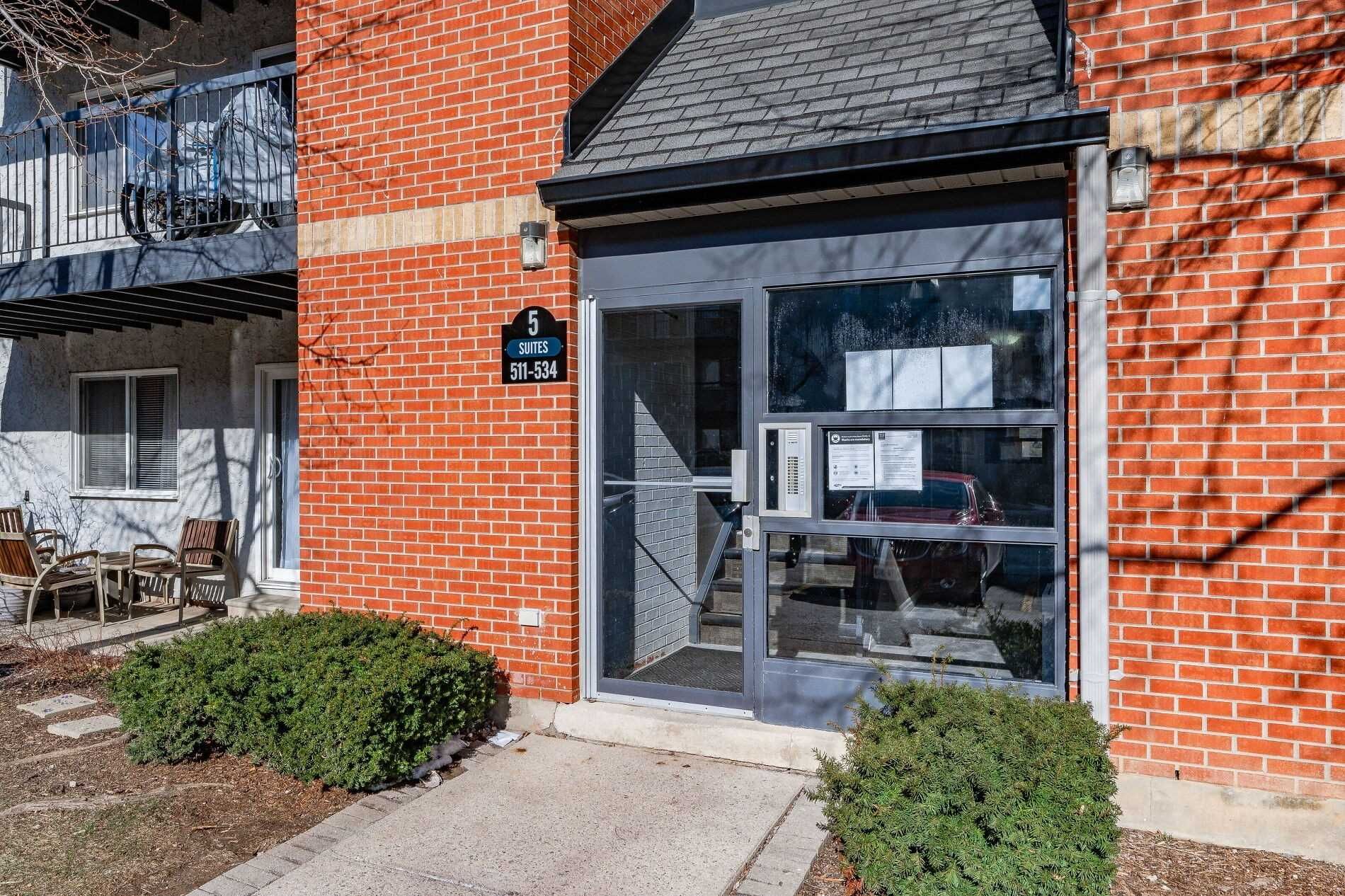 1450 Glen Abbey Gate Glen Abbey Village Condos 3 Condos for Sale