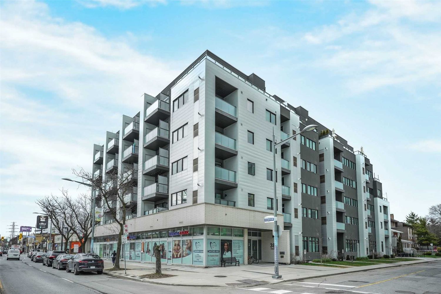 385 Osler Street. SCOOP Condos is located in  West End, Toronto - image #1 of 2