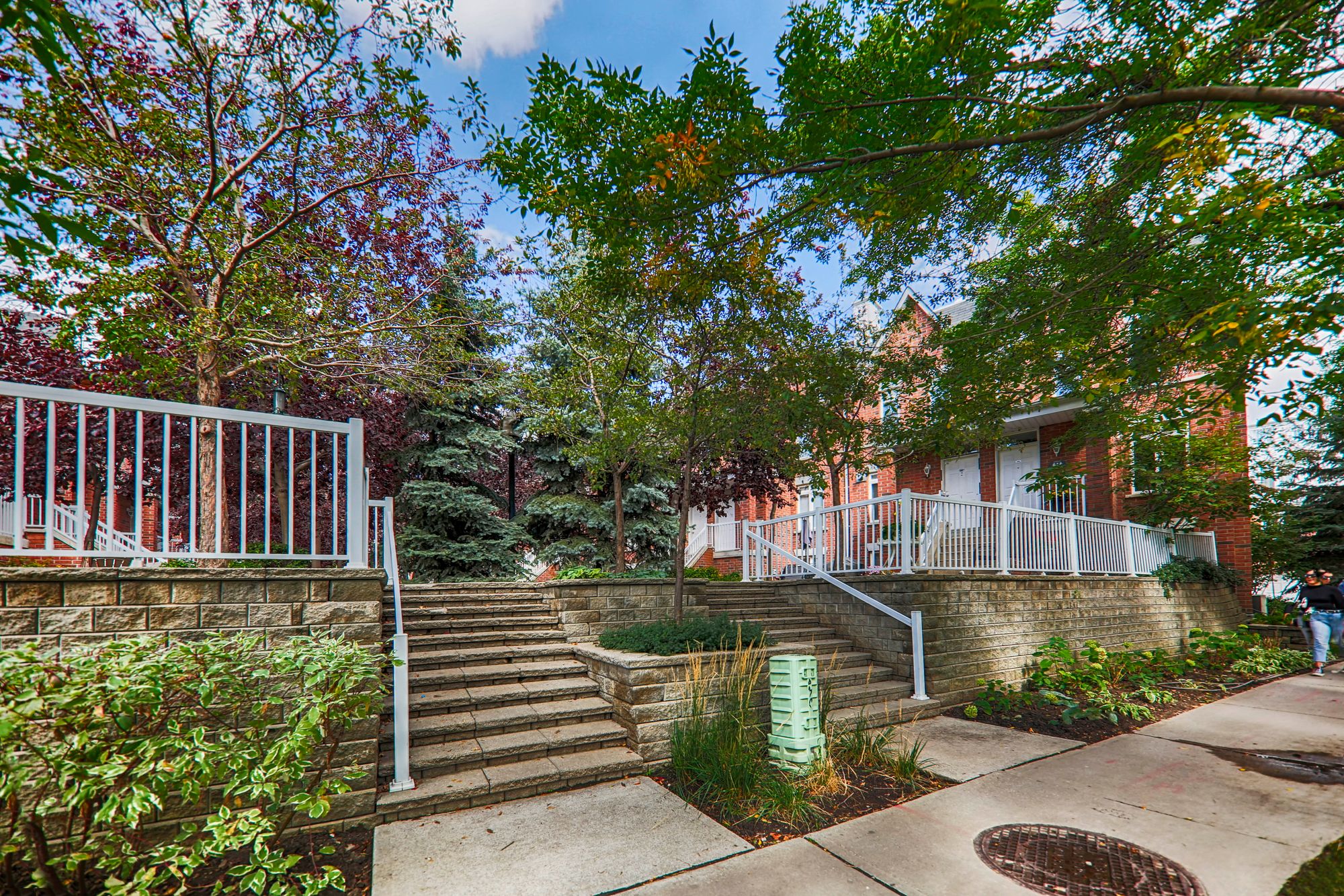 12 Sudbury St King West Village 3 Beds 2 Baths Unit 2002