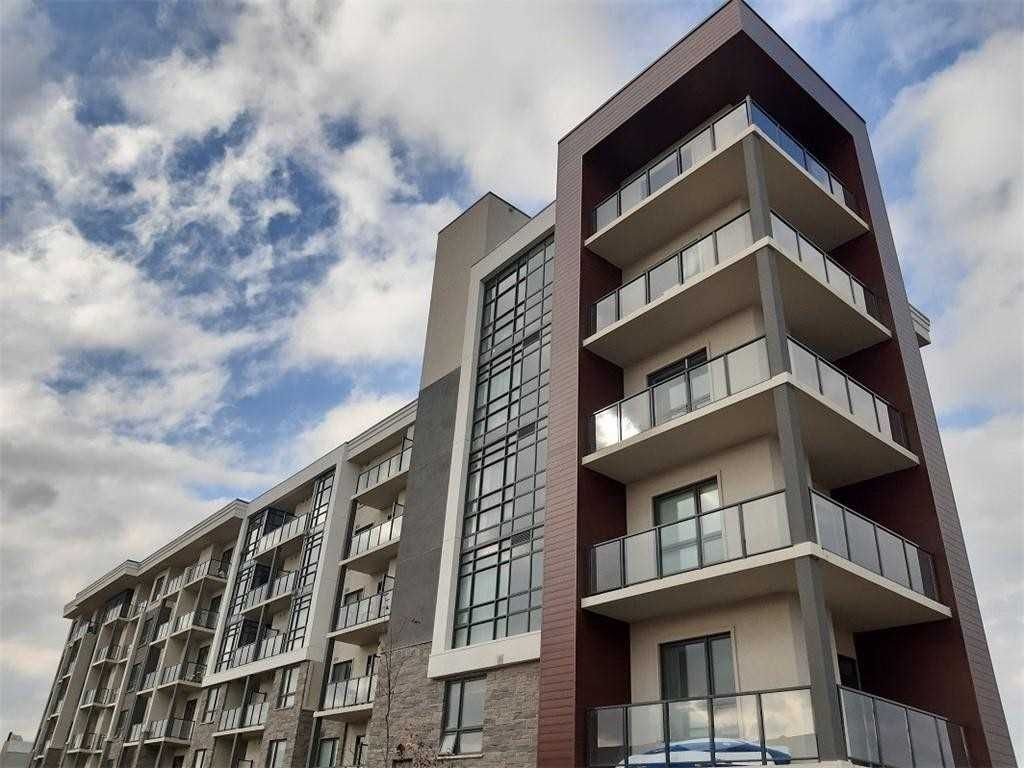 125 Shoreview Place. Sapphire Condos is located in  Hamilton, Toronto