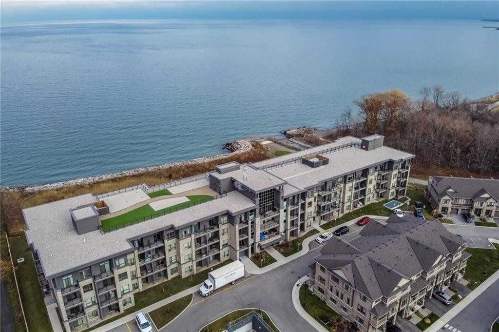 35 Southshore Crescent. Waterfront Trails Condos is located in  Hamilton, Toronto