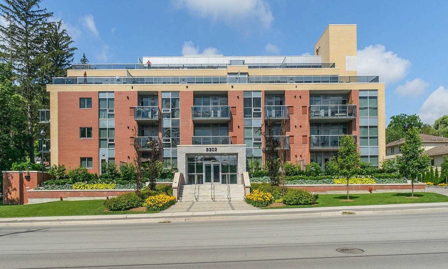 8302 Islington Avenue. Vero Condos is located in  East End, Toronto - image #1 of 3