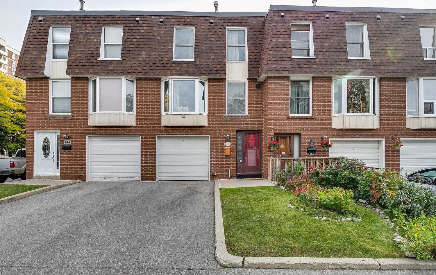 50-301 Bridletowne Circ. Bridletowne Circle Townhomes is located in  Scarborough, Toronto - image #1 of 2