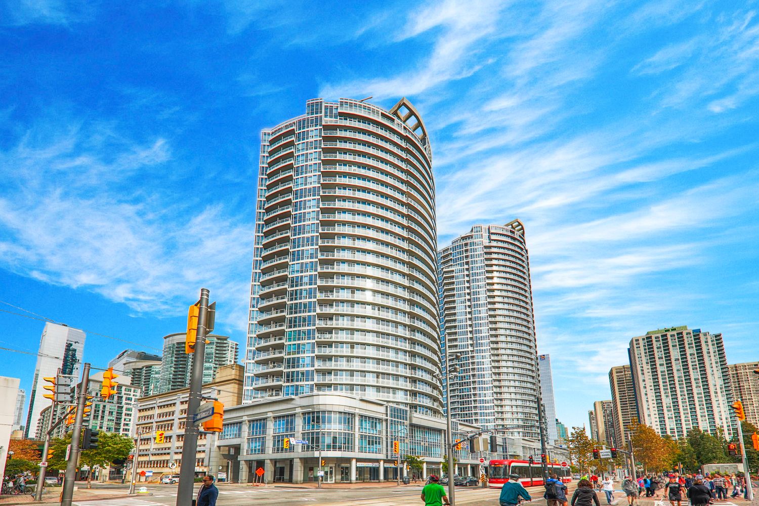 218 Queens Quay W. Waterclub III Condos is located in  Downtown, Toronto - image #1 of 4
