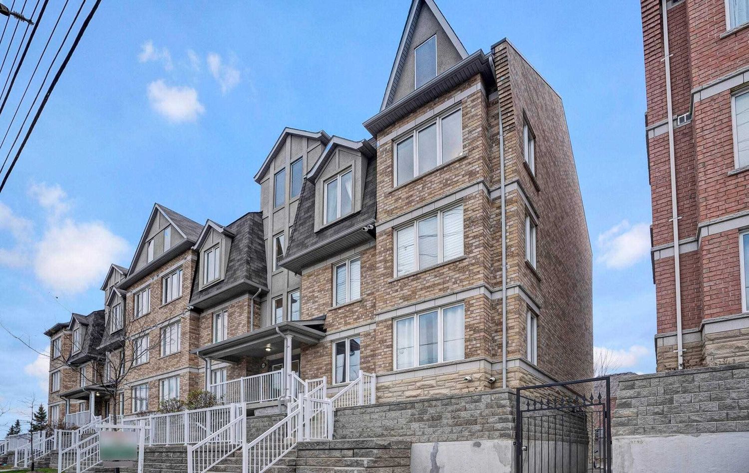 651-655 Warden Avenue. The Balsam II Townhomes is located in  Scarborough, Toronto - image #1 of 3