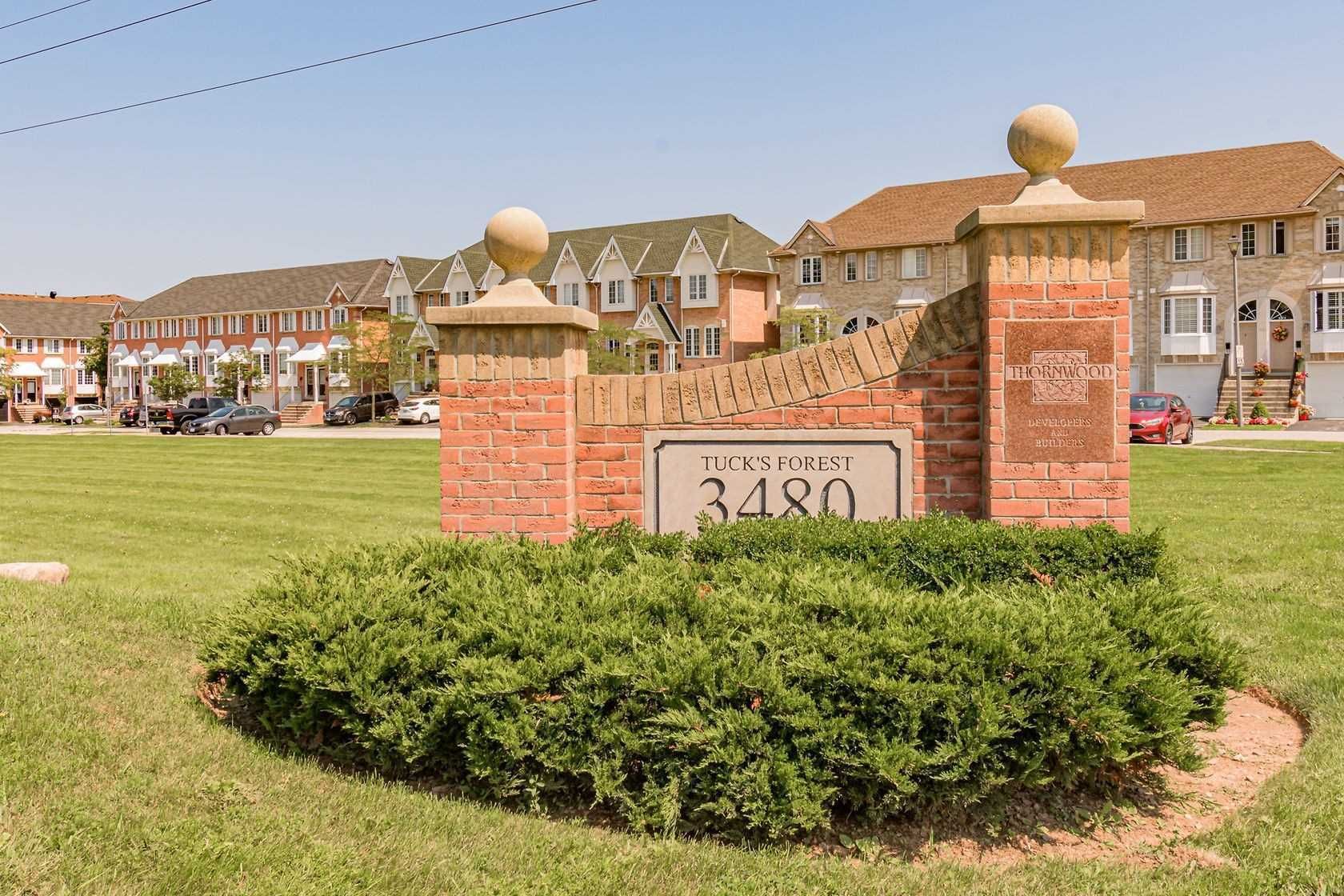 3480 Upper Middle Rd Tuck's Forest Townhomes 2 Beds 2 Baths Unit 2 Strata.ca 3480 Upper Middle Rd Tuck's Forest Townhomes 2 Beds 2 Baths Unit 2 Strata.ca
