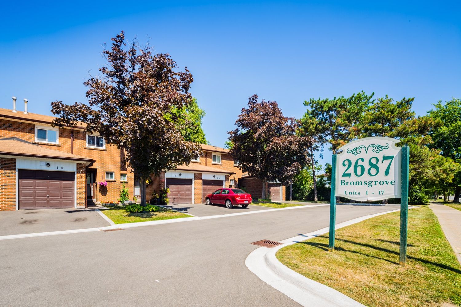 2688 Bromsgrove Road. 2687 Bromsgrove Townhomes is located in  Mississauga, Toronto - image #1 of 2