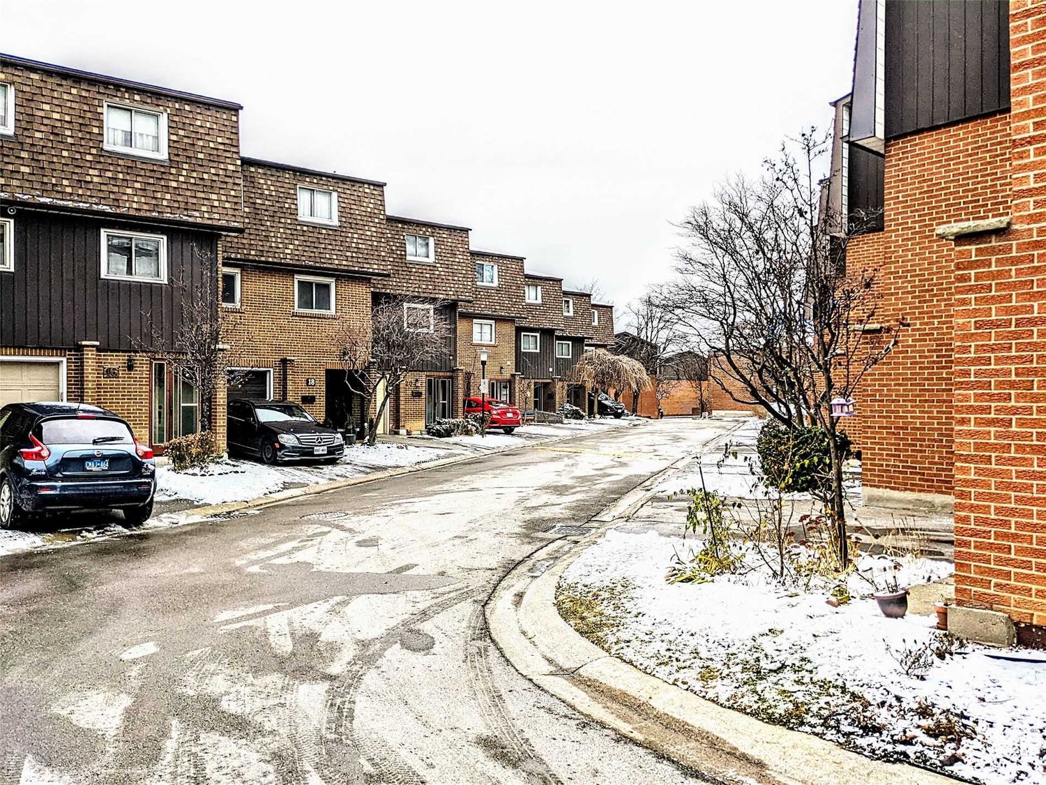 3100 Kingston Road. 3100 Kingston Road Townhomes is located in  Scarborough, Toronto - image #1 of 2