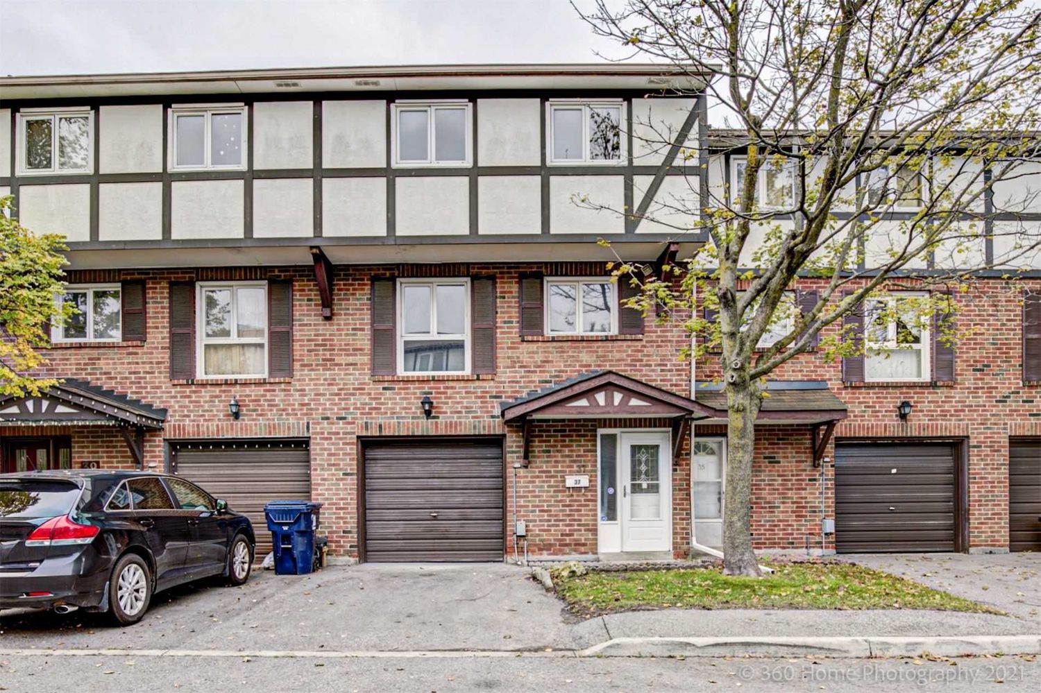 321-357 Trudelle Street. 321 Trudelle Street Townhomes is located in  Scarborough, Toronto - image #1 of 2