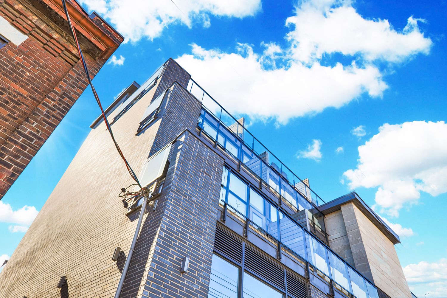 483 Dupont Street. Annex Loft Houses is located in  Downtown, Toronto - image #3 of 4