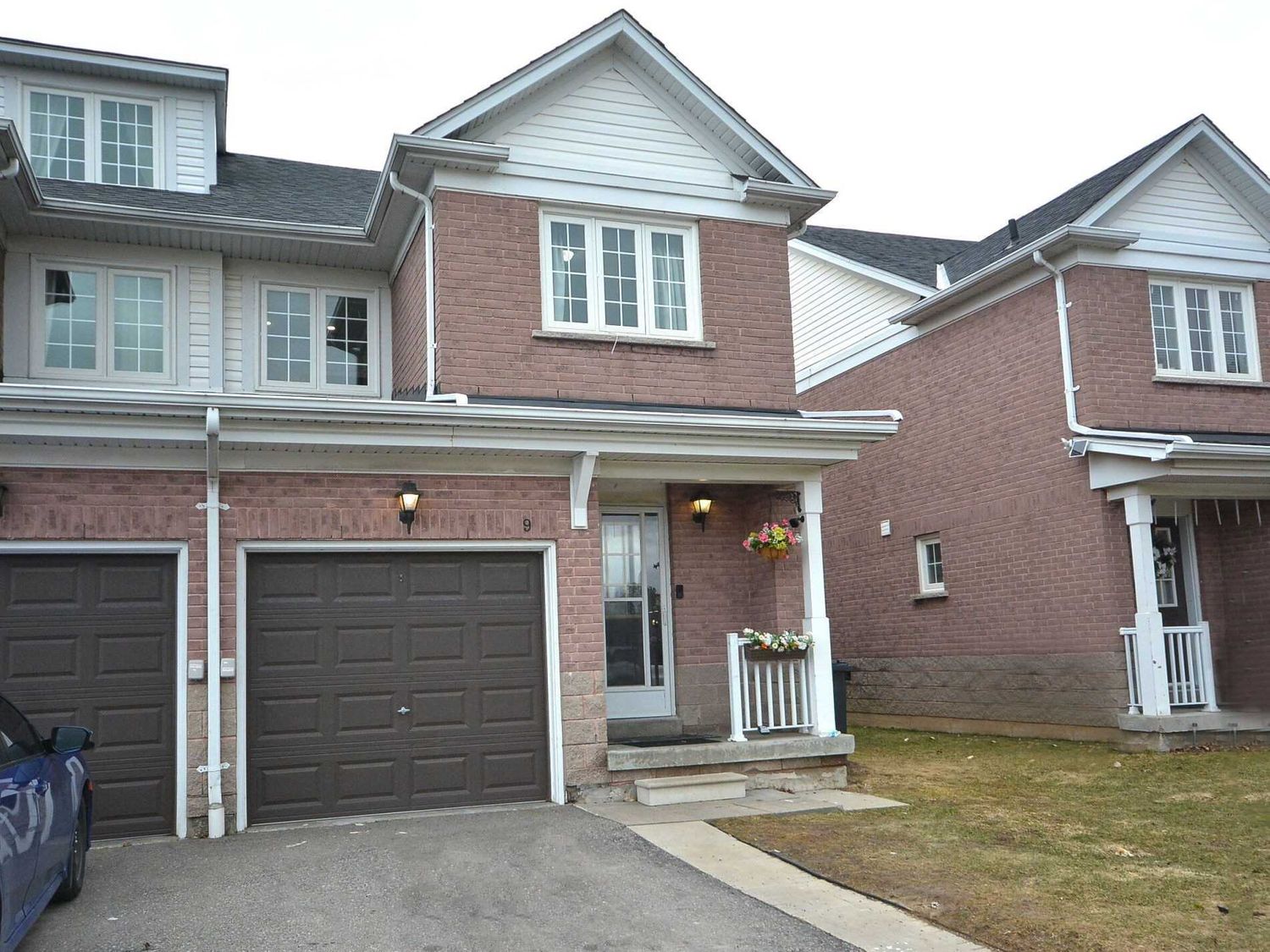 6810 Meadowvale Town Centre Cir. 6810 Meadowvale Town Centre Townhomes is located in  Mississauga, Toronto - image #2 of 2