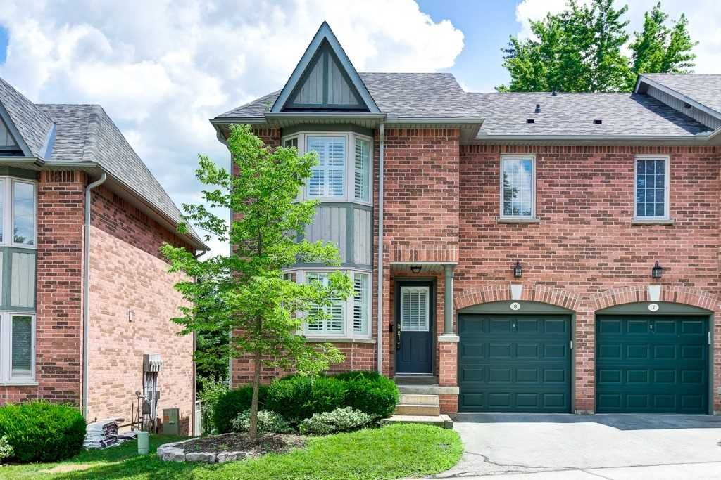 76 River Drive. Georgetown Estates Townhomes is located in  Halton Hills, Toronto - image #2 of 2