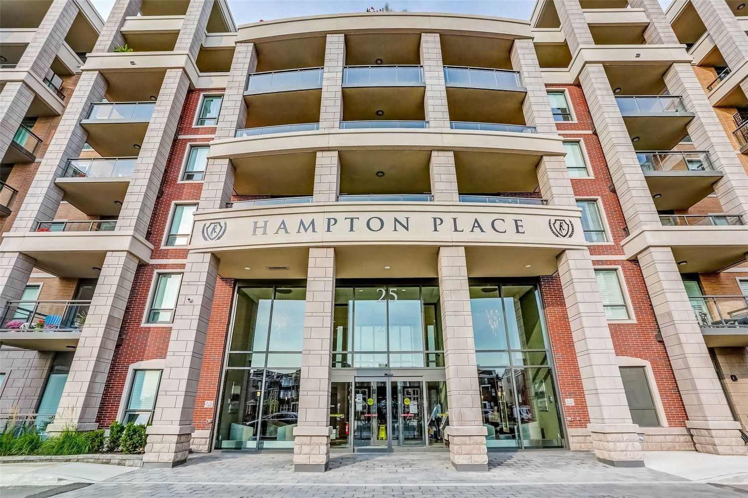 25 Baker Hill Boulevard. Hampton Place Condos is located in  Whitchurch-Stouffville, Toronto - image #3 of 3