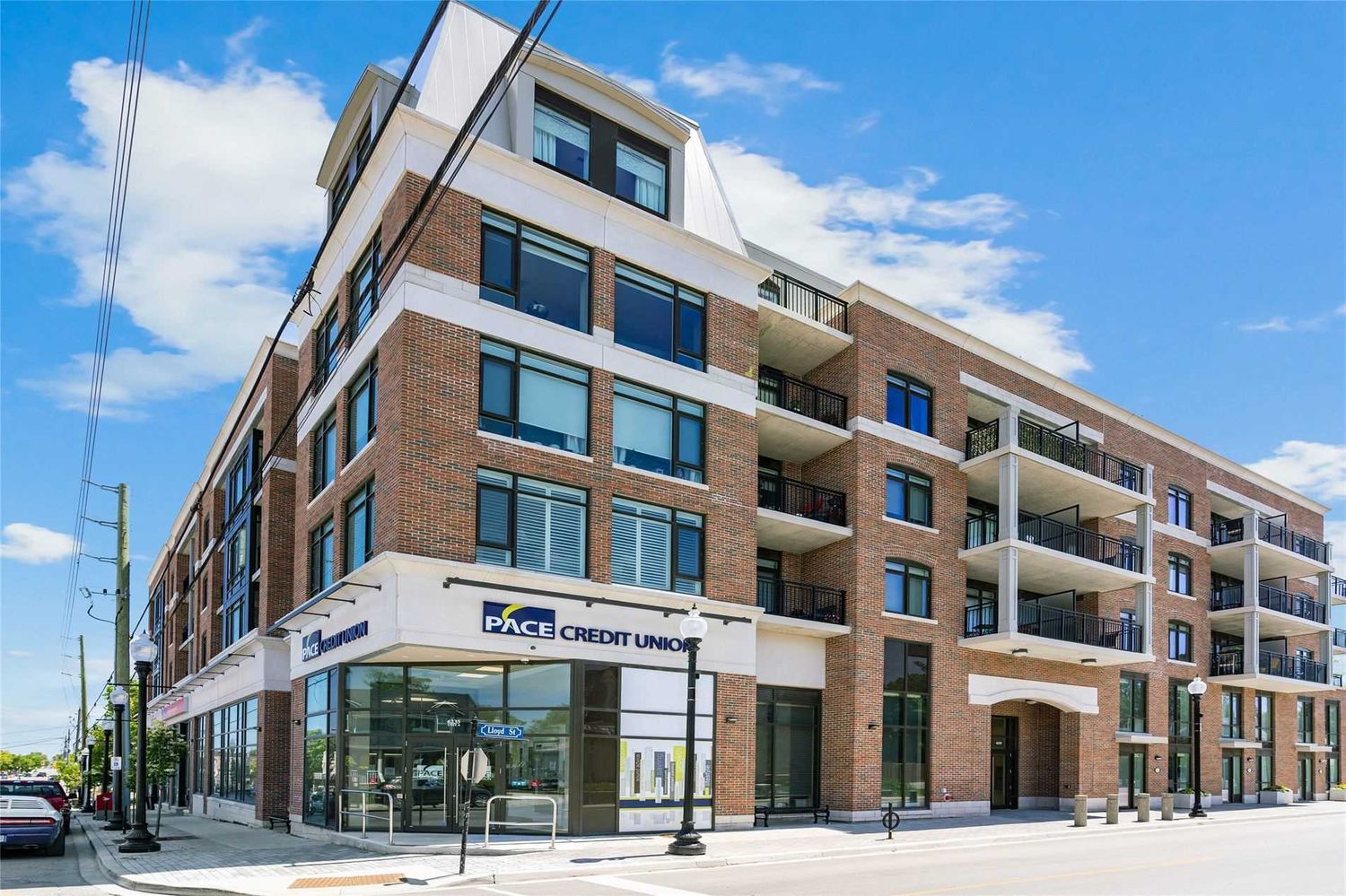 6233 Main Street. Pace on Main Condos is located in  Whitchurch-Stouffville, Toronto - image #1 of 2