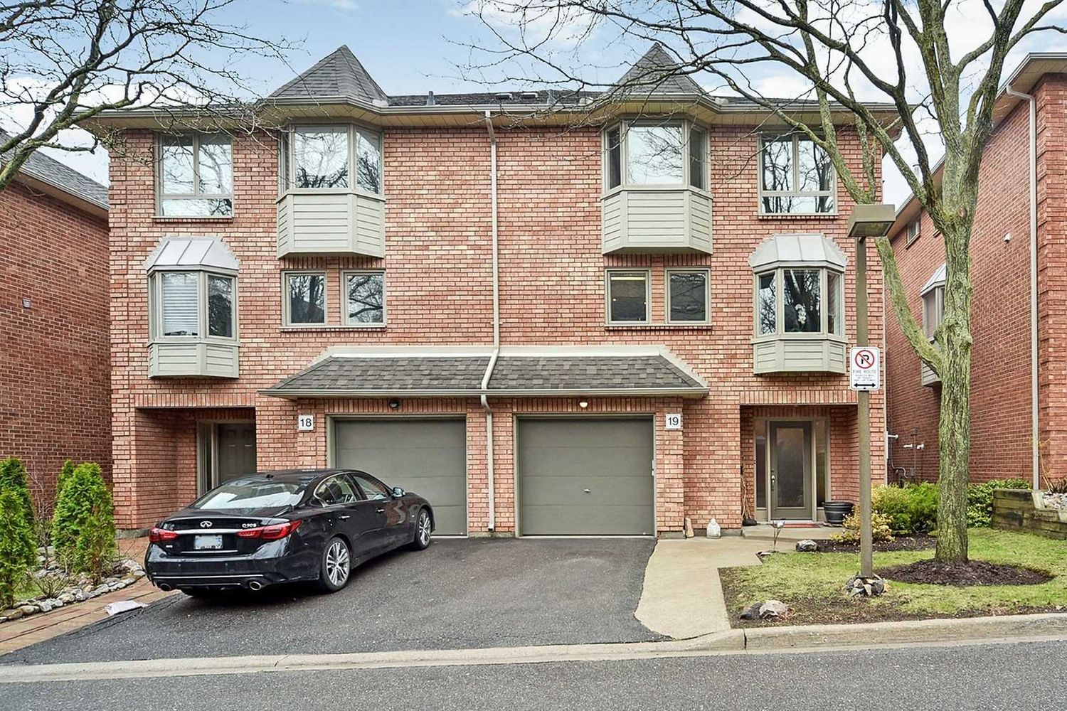 125 Weldrick Road W. River Walk Townhomes is located in  Markham, Toronto - image #2 of 3