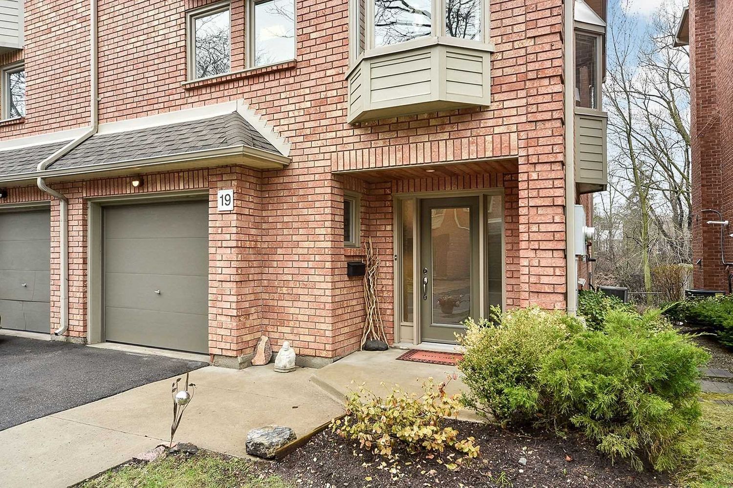 125 Weldrick Road W. River Walk Townhomes is located in  Markham, Toronto - image #3 of 3