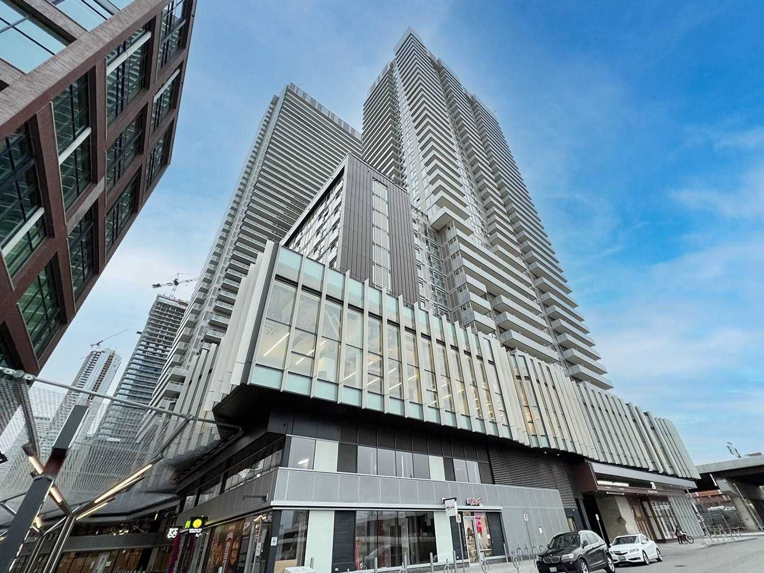 20 Richardson Street. Lighthouse East Tower Condos is located in  Downtown, Toronto - image #1 of 3