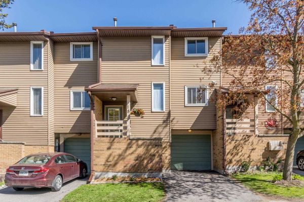 Lynden Circle Townhomes