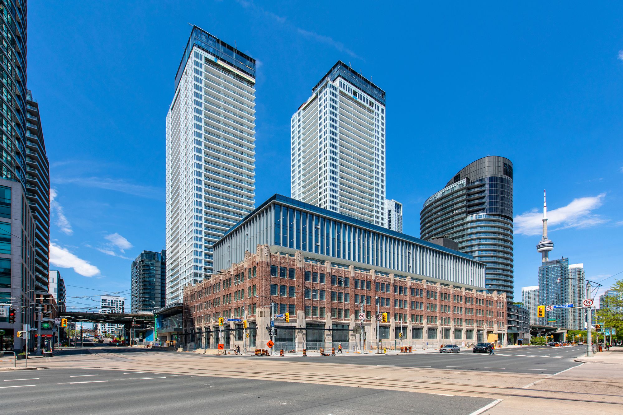 500 Lake Shore Blvd W. This condo at The LakeShore Condos is located in  Downtown, Toronto - image #1 of 3 by Strata.ca