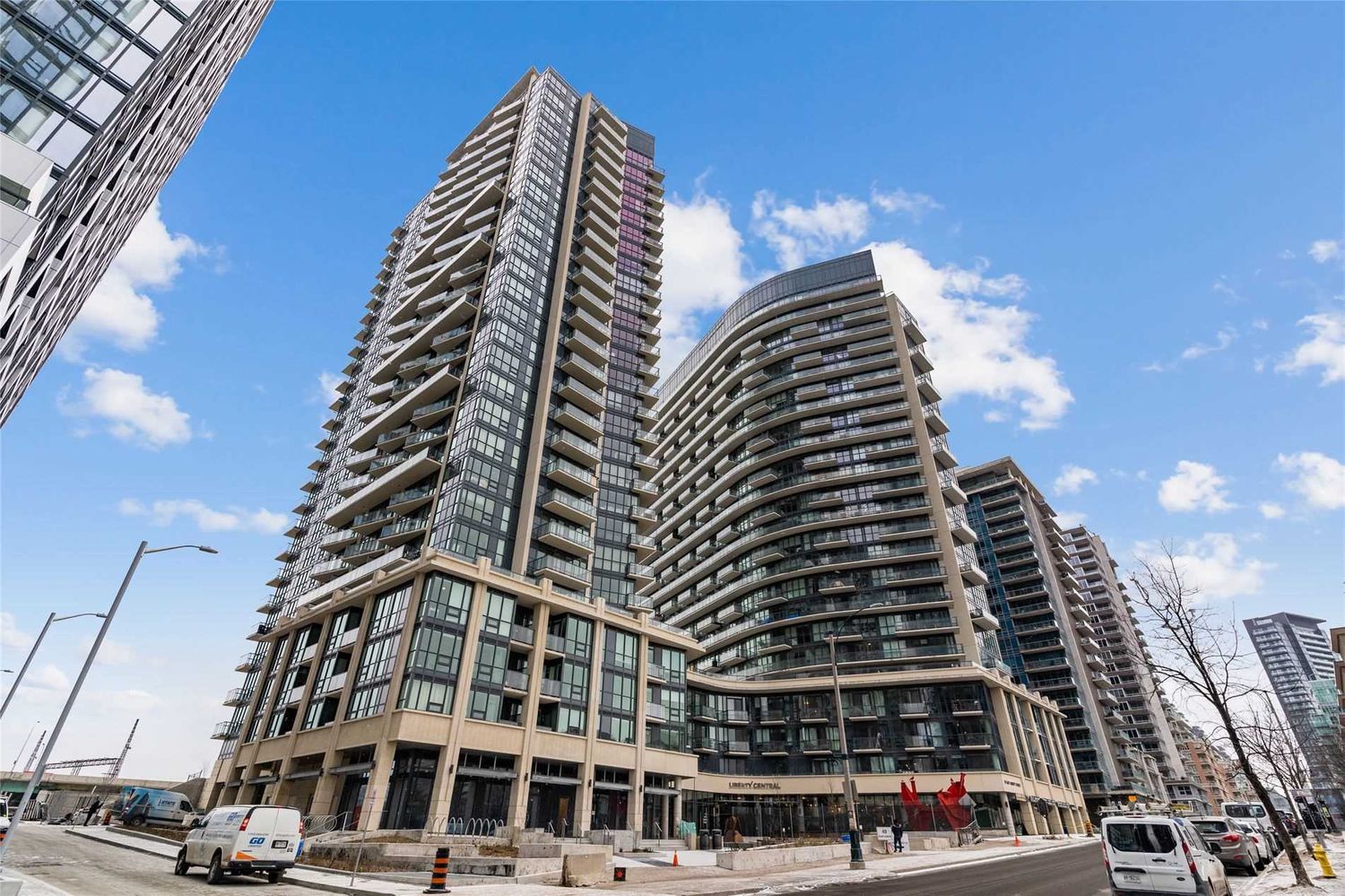 49 East Liberty Street. Liberty Central Phase II is located in  West End, Toronto - image #1 of 3