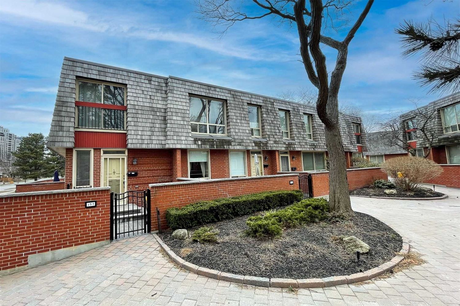 70-78 Upper Canada Drive.  70 Upper Canada Drive Townhouses is located in  North York, Toronto - image #2 of 2