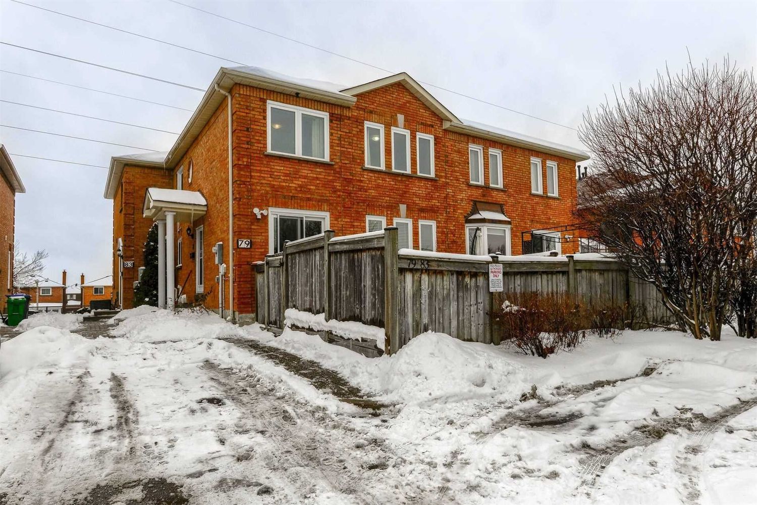 39-101 Millstone Dr, Brampton. 97 Millstone Drive Townhouses is located in  Brampton, Toronto - image #2 of 2