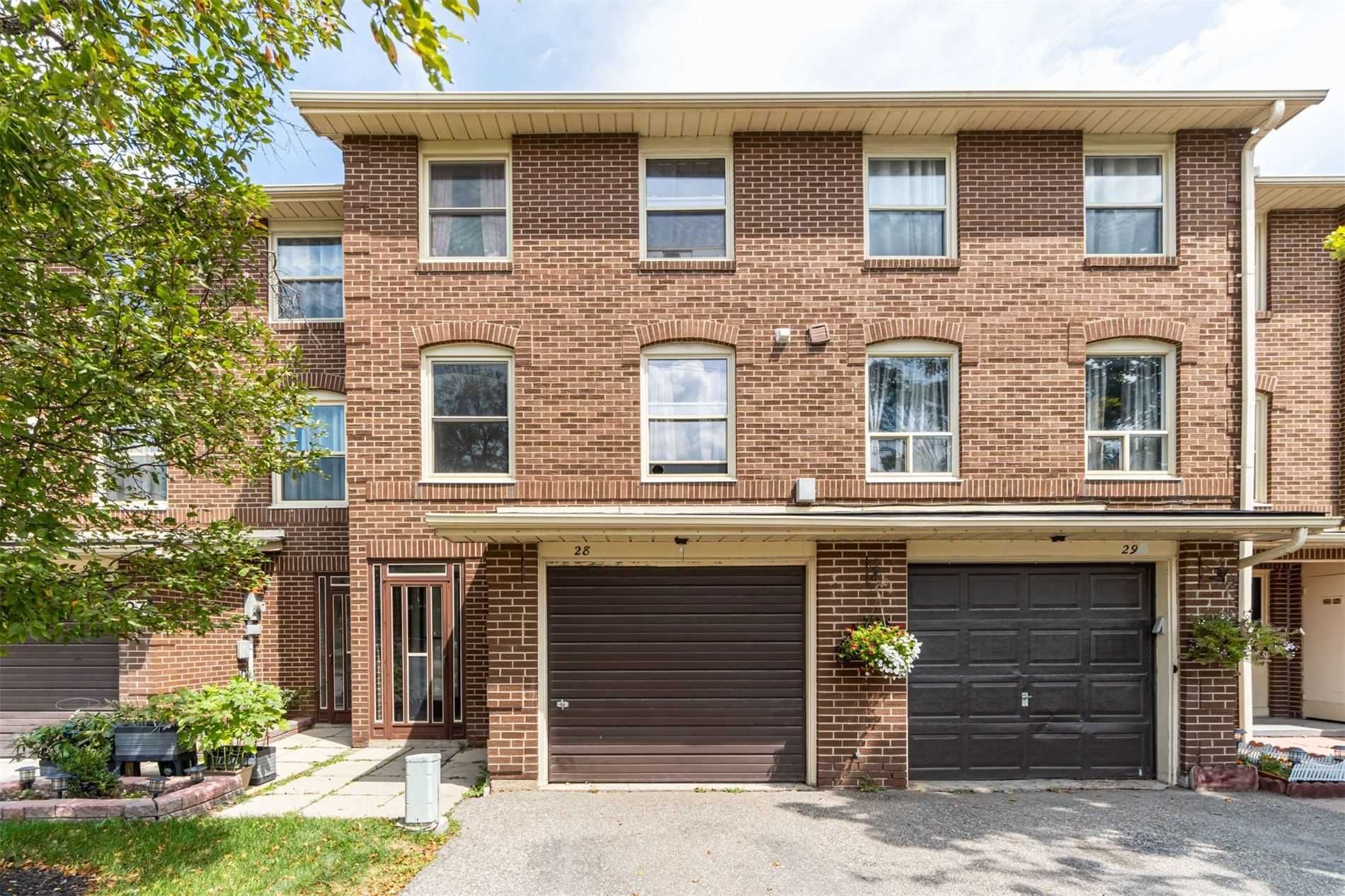 1 Eden Park Dr 14 Eden Park Townhouses 3 Beds + Den 3 Baths