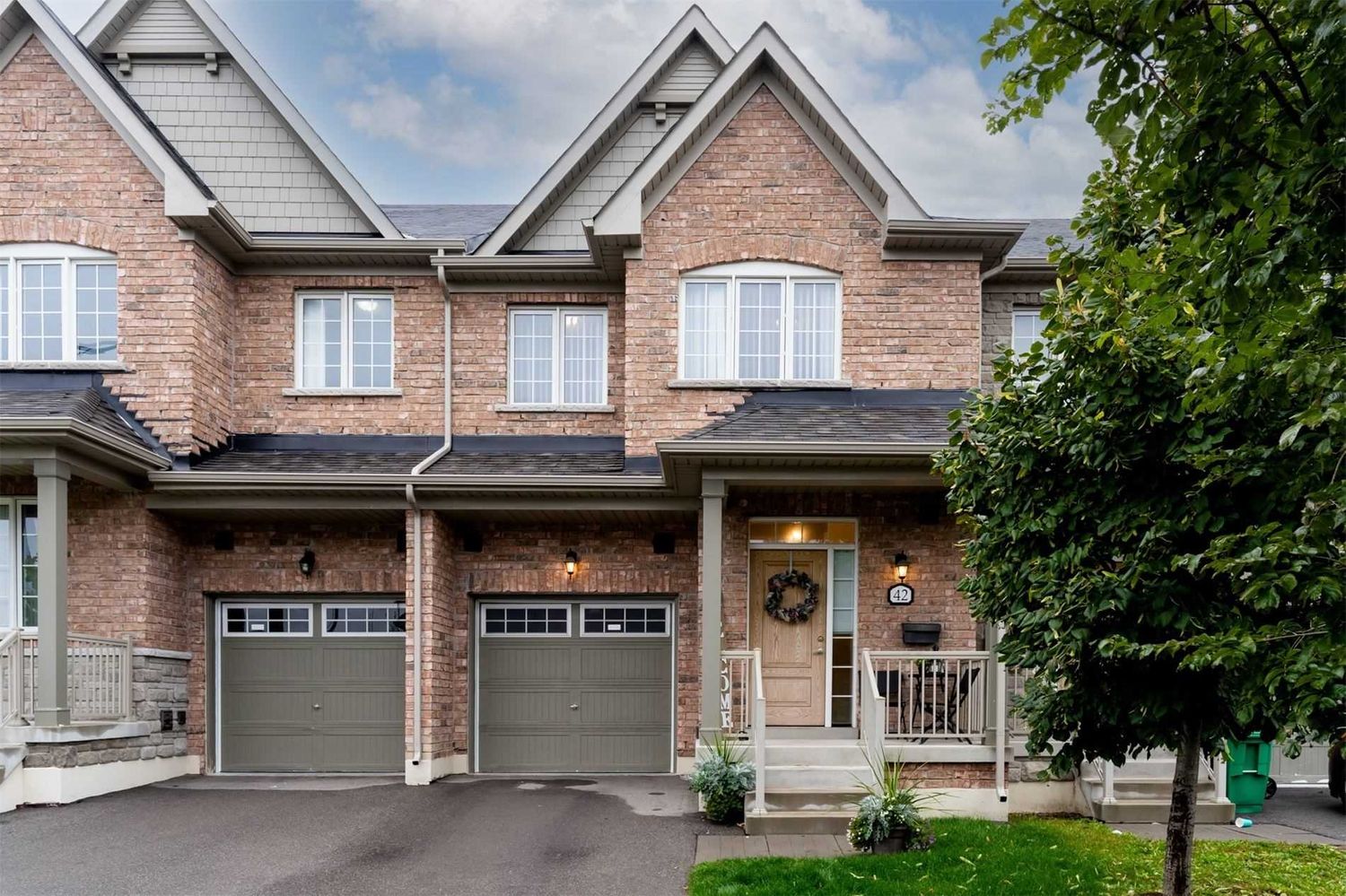 40-106 Honeyview Trail. Honeyview Trail Townhomes is located in  Brampton, Toronto - image #1 of 3