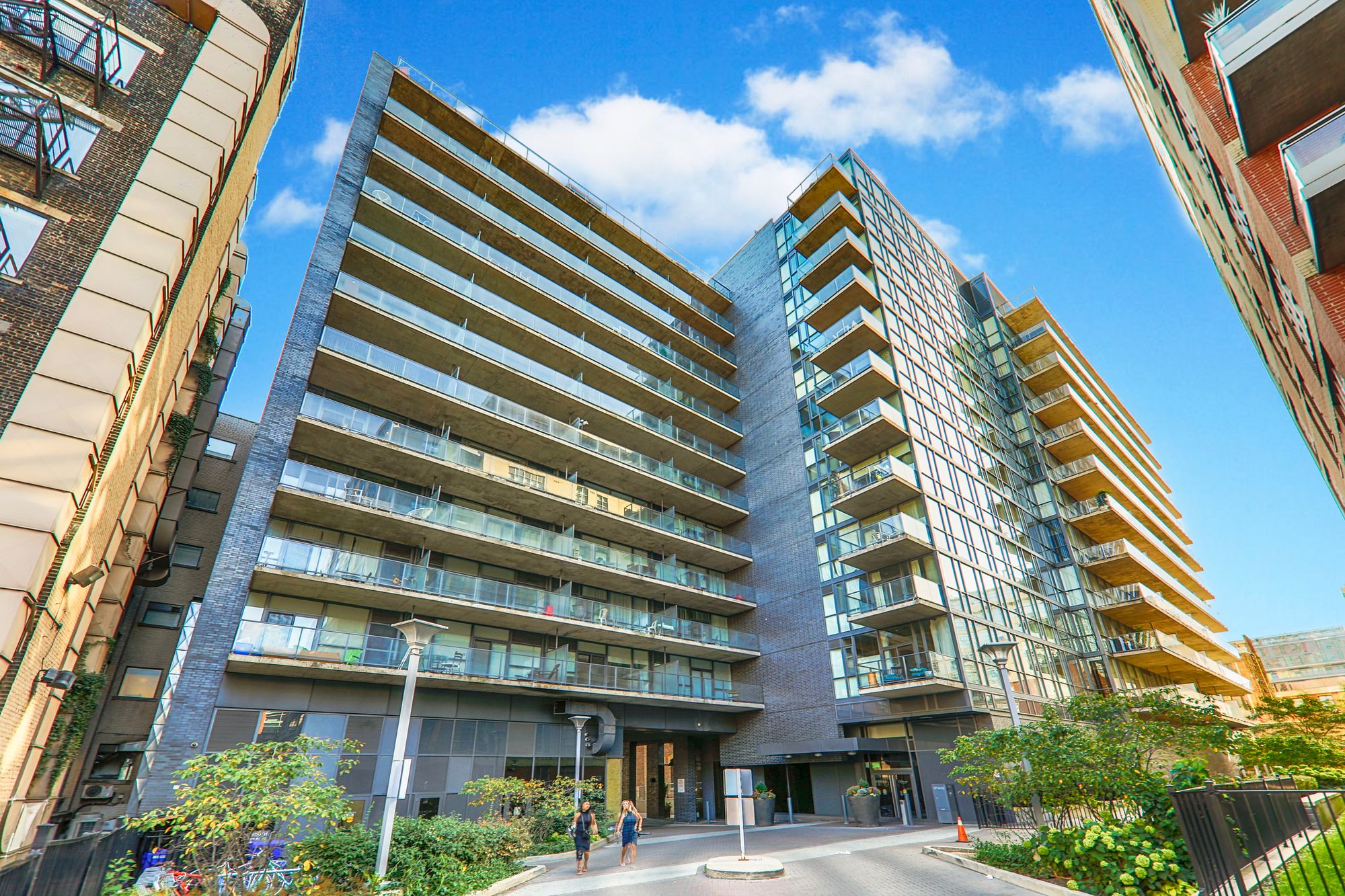 478 King St W Victory Lofts 1 Condo for Sale & 2 Units for Rent