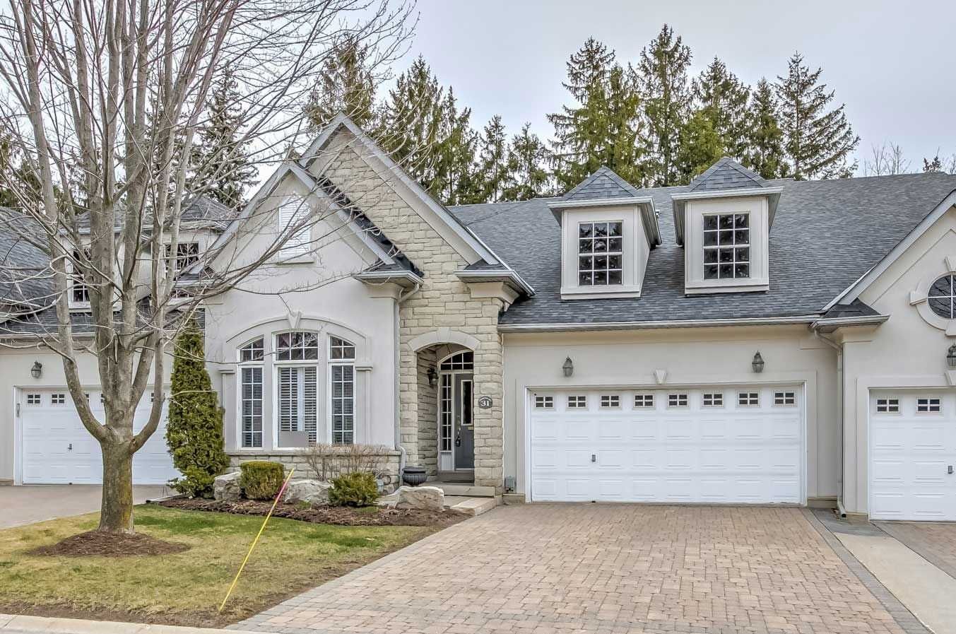 1-33 Arlington Way. The Cotswolds is located in  Markham, Toronto - image #1 of 2