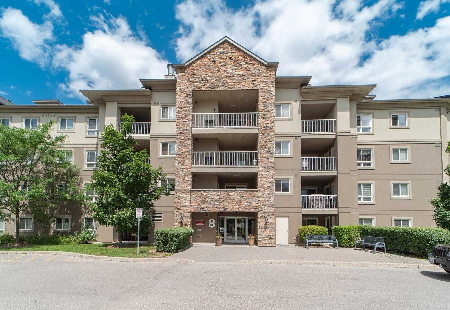 8 Dayspring Cir. Dayspring Circle Condominium is located in  Brampton, Toronto - image #1 of 3