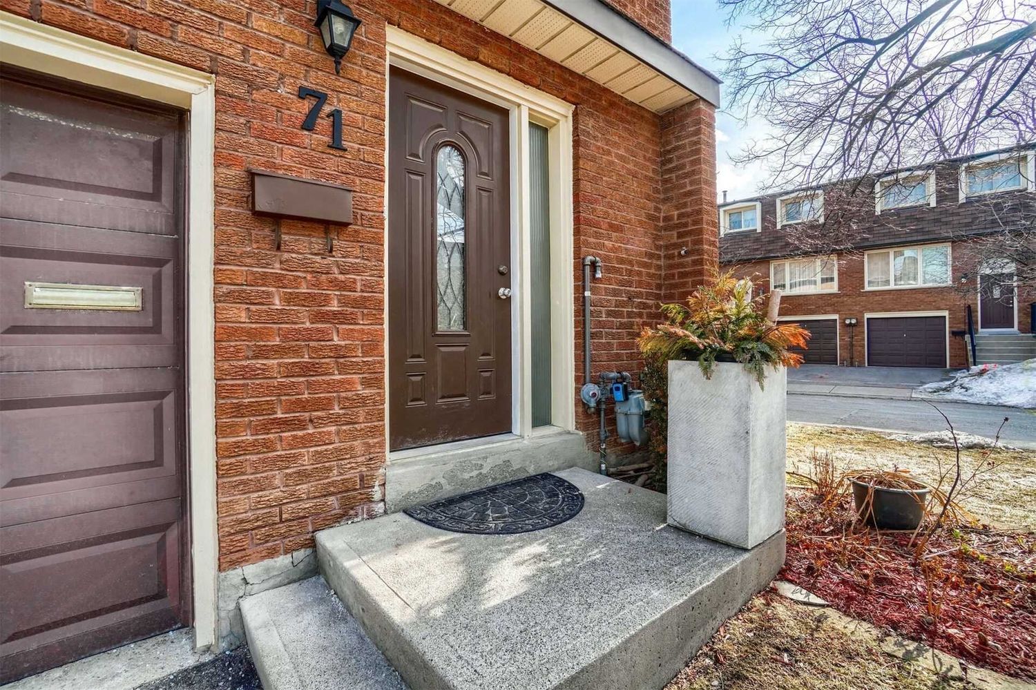 1-85 Silver Shadow Path.  13 Silver Shadow Townhouses is located in  Etobicoke, Toronto - image #2 of 3