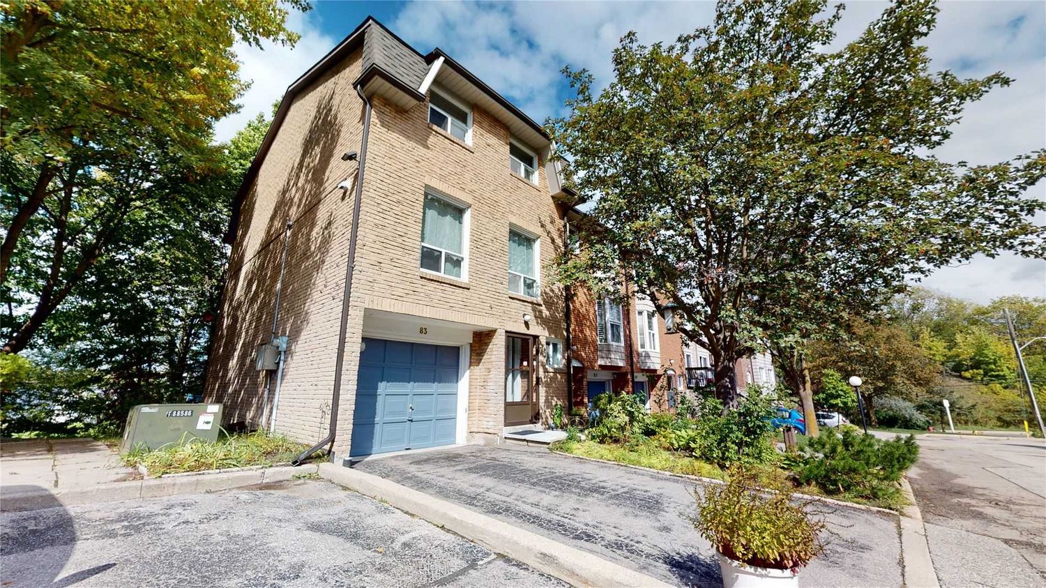 2-95 Wild Gingerway Road. 14 Wild Ginger Way Townhouses is located in  North York, Toronto - image #2 of 2