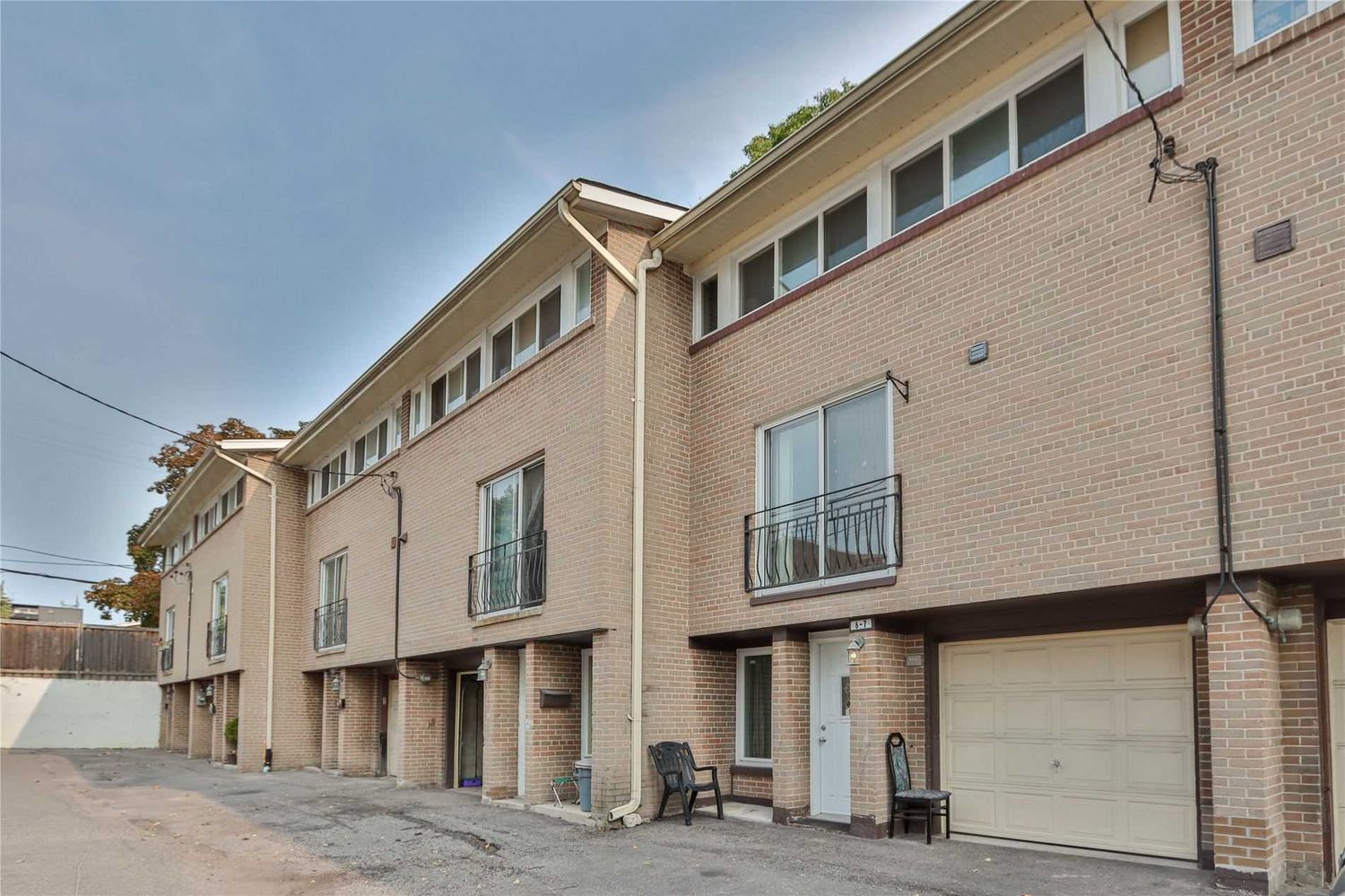 2-28 Streamdale Court. 17 Brookwell Drive Townhouses is located in  North York, Toronto - image #1 of 2