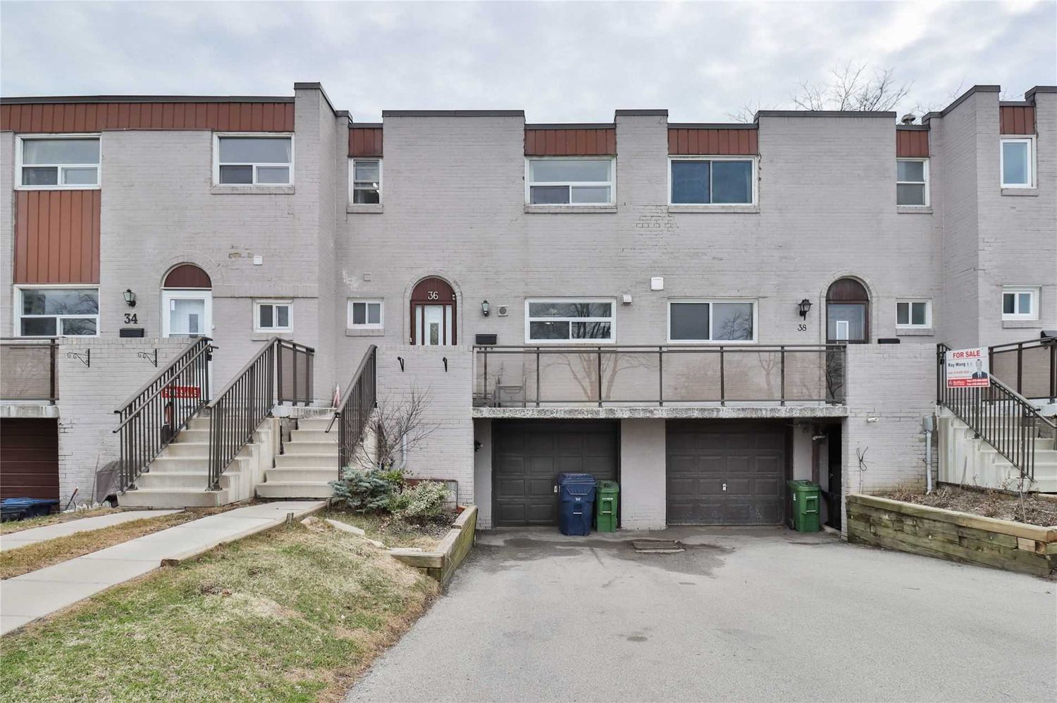 3-50 King Henrys Boulevard. 50 King Henrys Boulevard Townhouses is located in  Scarborough, Toronto - image #1 of 2