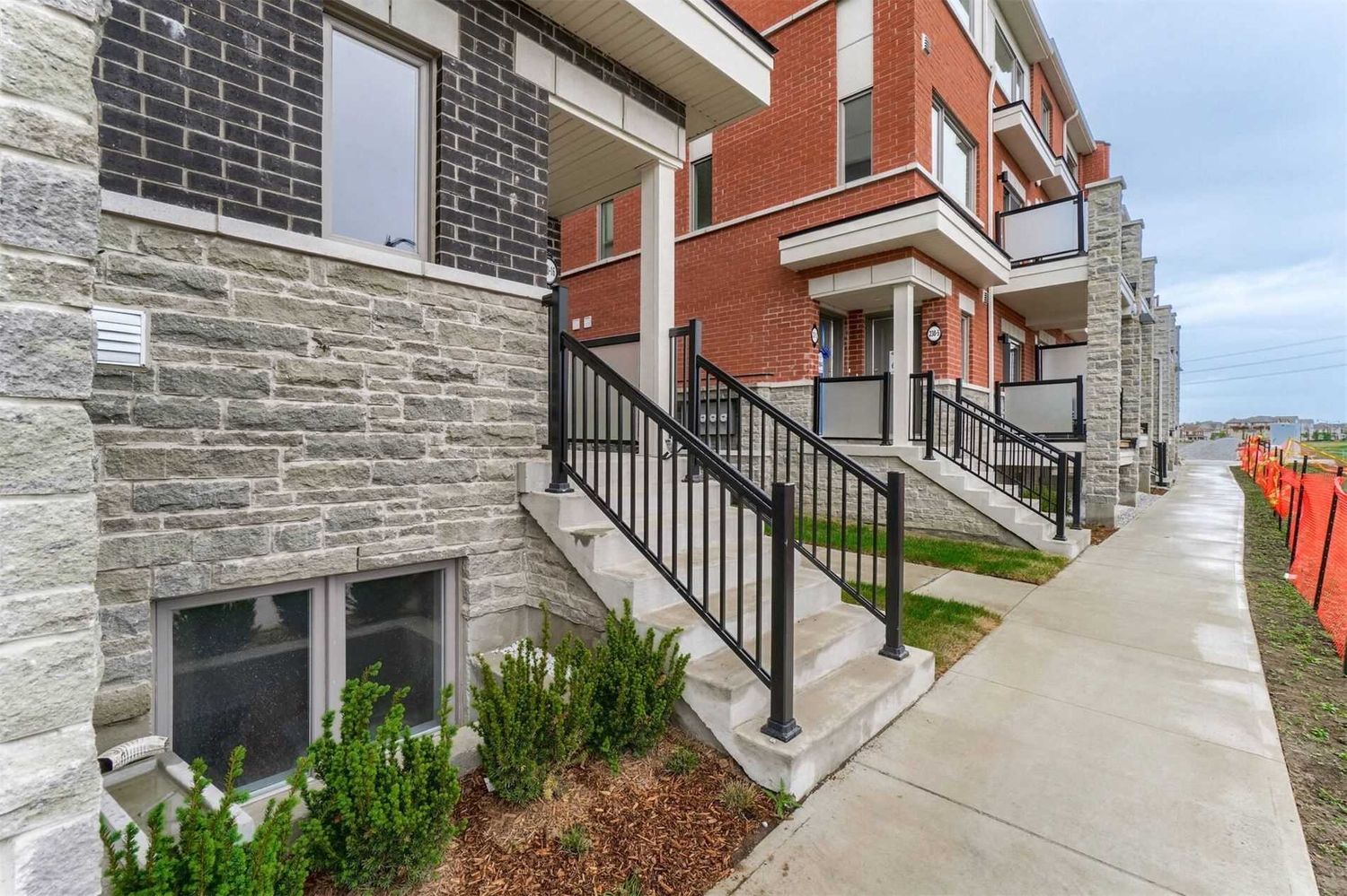 220-336 Lagerfeld Drive. Union Mount Pleasant Towns is located in  Brampton, Toronto - image #2 of 3