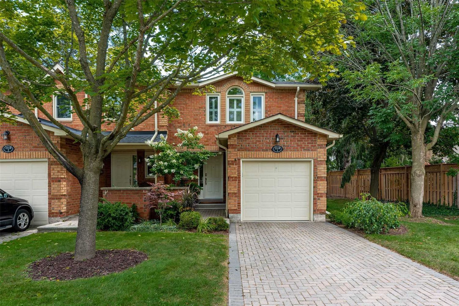 2314-2322 Marine Drive. Mariners Mews is located in  Oakville, Toronto - image #1 of 2