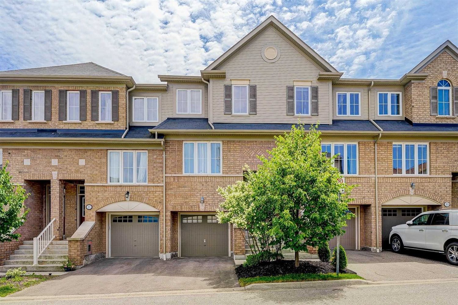 2-47 Martinworth Lane. 2-47 Martinworth Lane Townhomes is located in  Ajax, Toronto - image #1 of 2