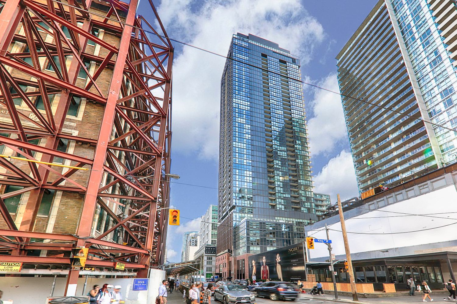 88 Blue Jays Way. Bisha Hotel & Residences is located in  Downtown, Toronto - image #1 of 4
