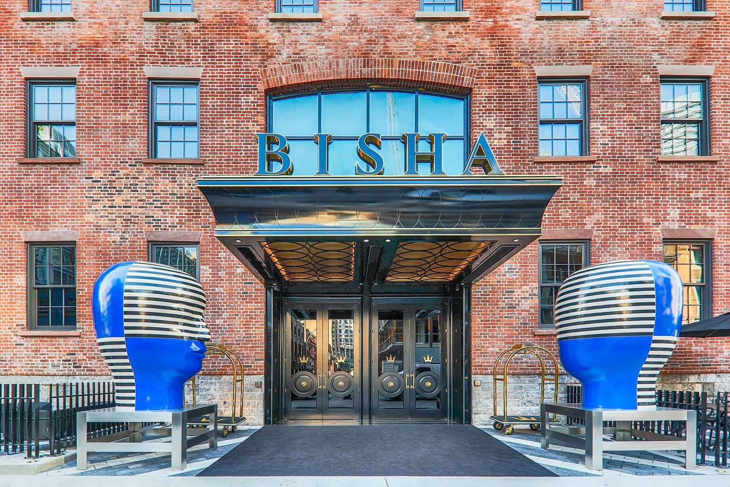 88 Blue Jays Way. Bisha Hotel & Residences is located in  Downtown, Toronto - image #4 of 4