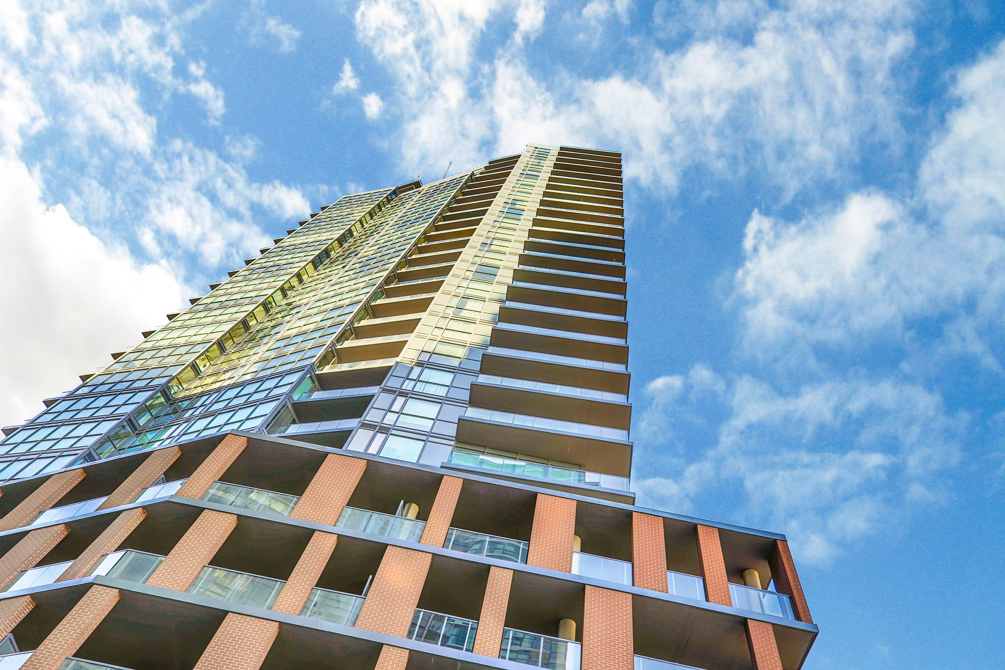 20 Bruyeres Mews. This condo at The Yards at Fort York is located in Downtown, Toronto - image #3 of 4 by Strata.ca