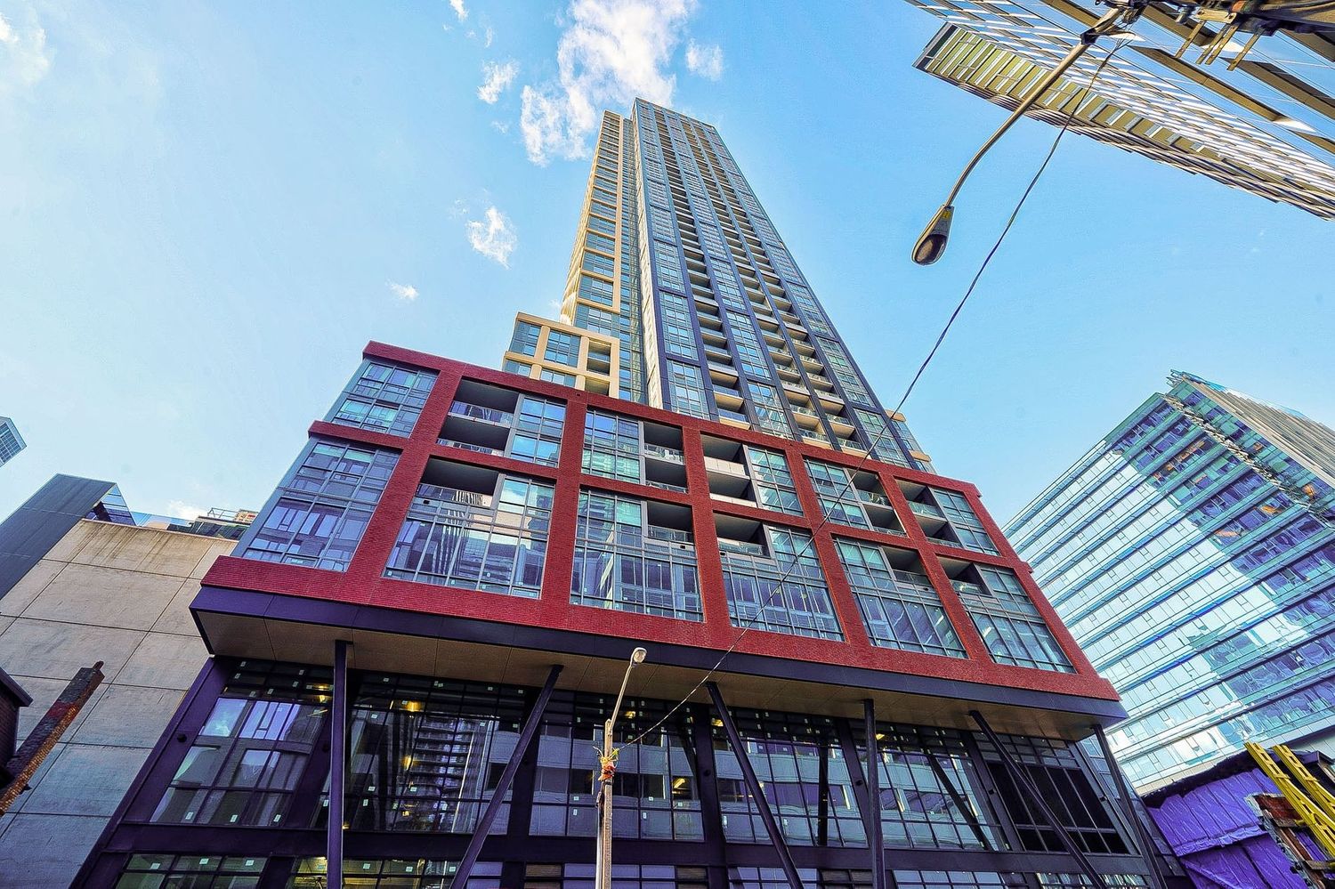 350 Adelaide Street W. Peter & Adelaide Condos is located in  Downtown, Toronto - image #1 of 5