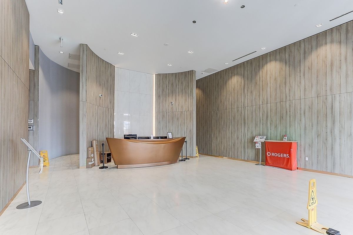 20 O'Neill rd, Toronto. Rodeo Drive 2 is located in  North York, Toronto - image #3 of 5