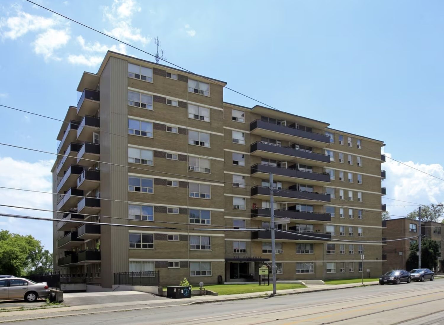 2663 Lake Shore Boulevard. 2663 Lake Shore Blvd is located in  Etobicoke, Toronto