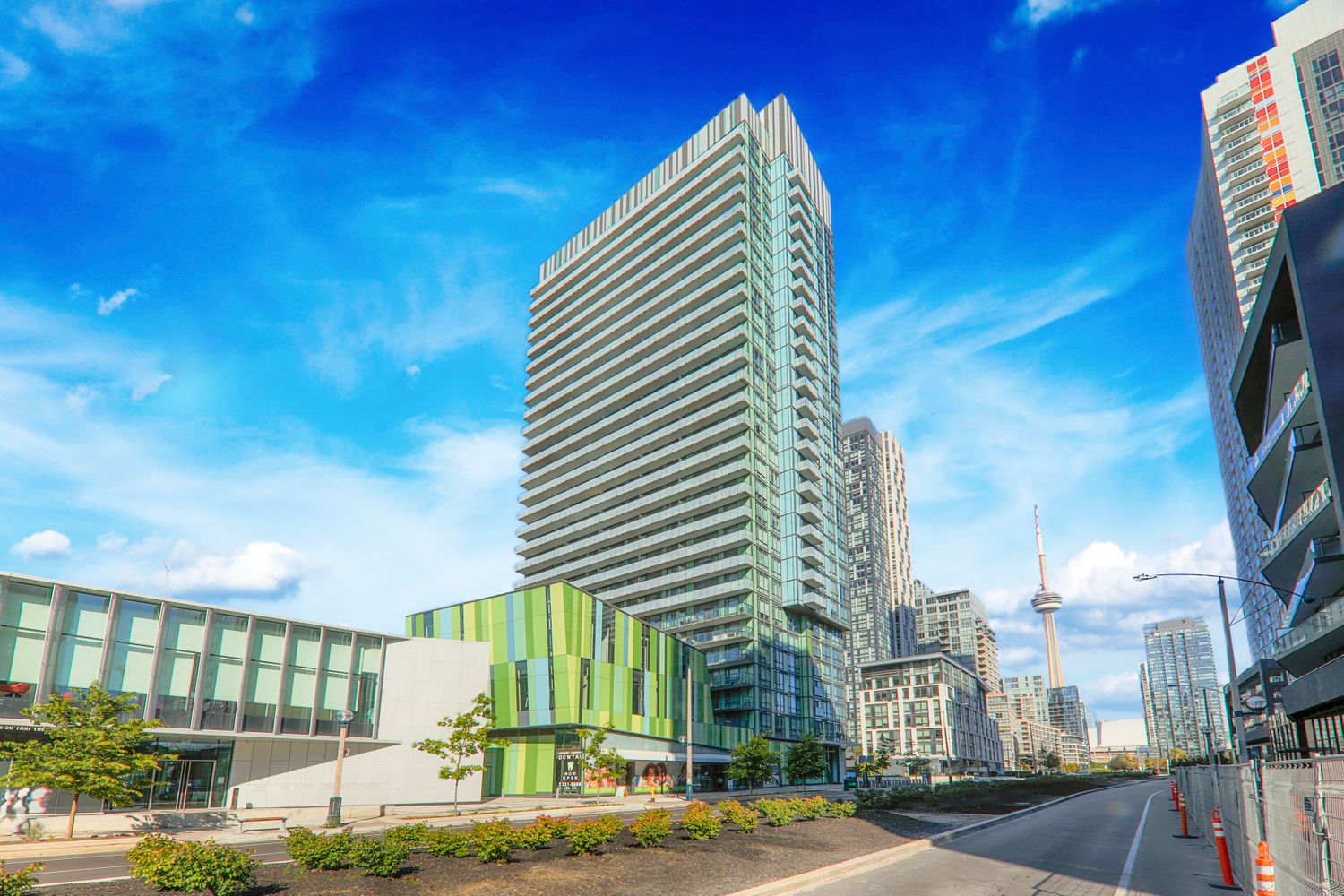 170 Fort York Blvd. This condo at Library District is located in  Downtown, Toronto - image #2 of 4 by Strata.ca
