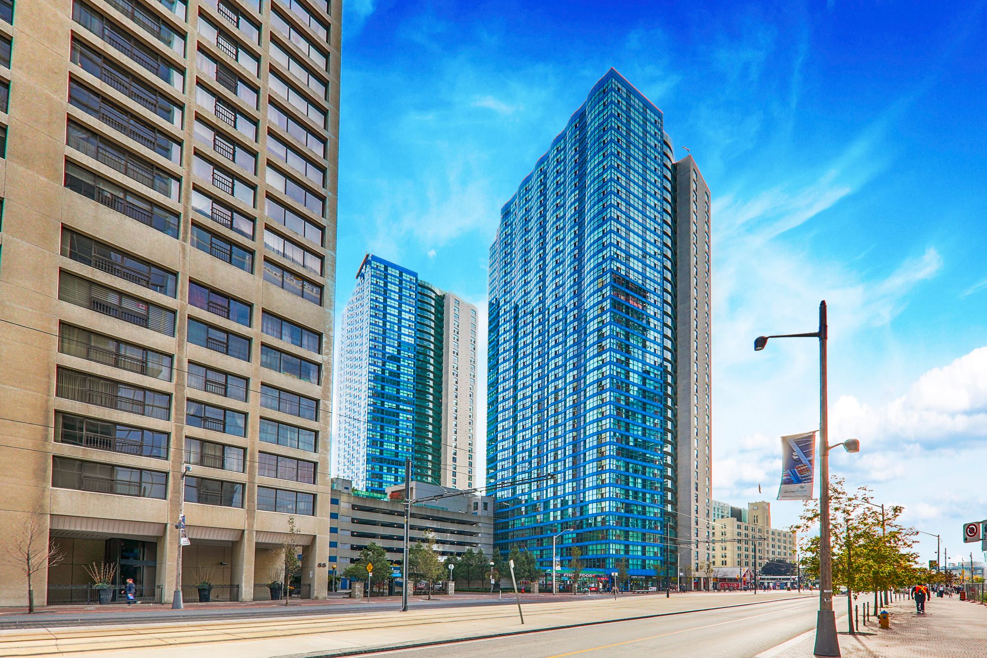 7799 Harbour Sq Number One York Quay 10 Condos for Sale & 7 Units