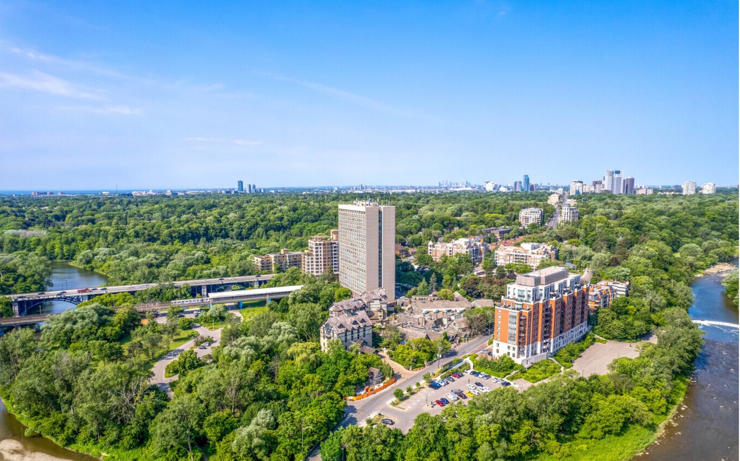 39 Old Mill Road. Old Mill Towers is located in  York Crosstown, Toronto - image #2 of 6