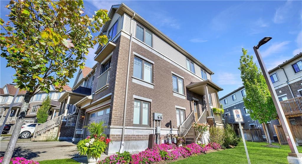 1112-1118 Fairway Road. 70 Willowrun Townhomes is located in  Kitchener, Toronto - image #4 of 5