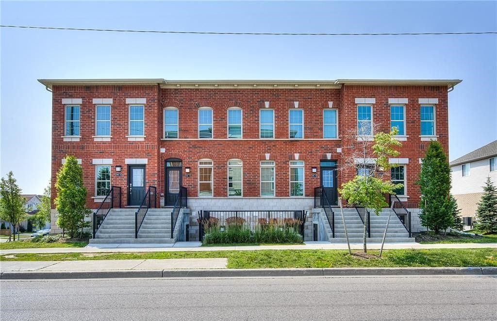 275 Max Becker Dr & 231 Max Becker Dr — Williamsburg Towns, Country