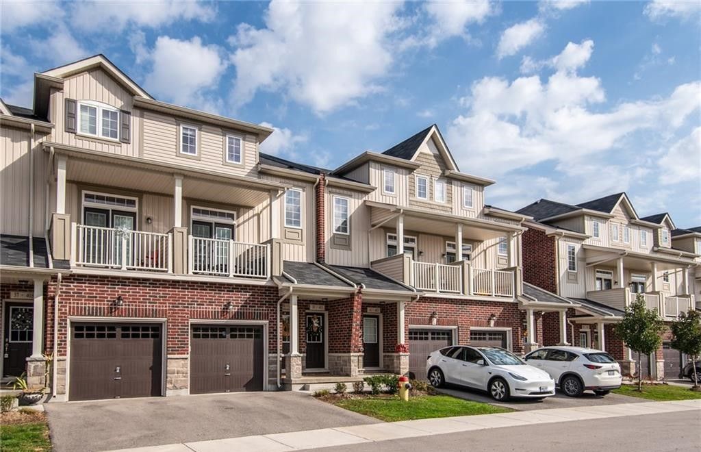 403 Westwood Drive. WestWood Mews is located in  Kitchener, Toronto - image #1 of 3